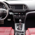 «Заряженная» Hyundai Elantra Sport сохранила 204-сильный мотор после рестайлинга